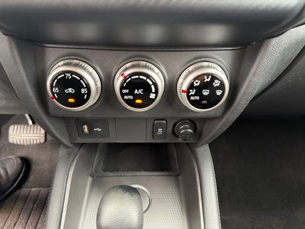 Used 2021  Mitsubishi 2.0 ES image 15