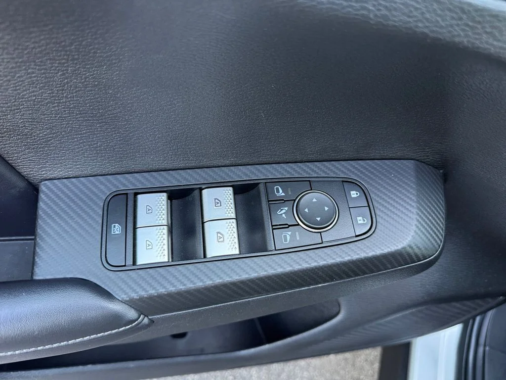 Used 2024 Red Mitsubishi SE image 14