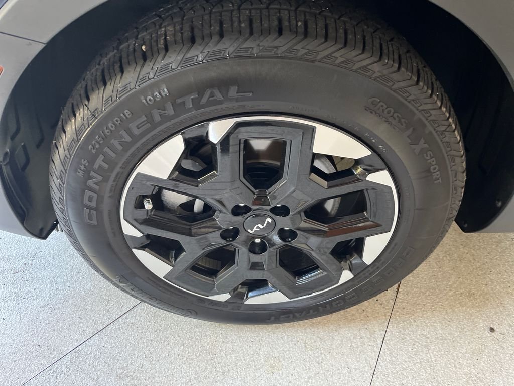 Used 2026 Black Kia S image 9