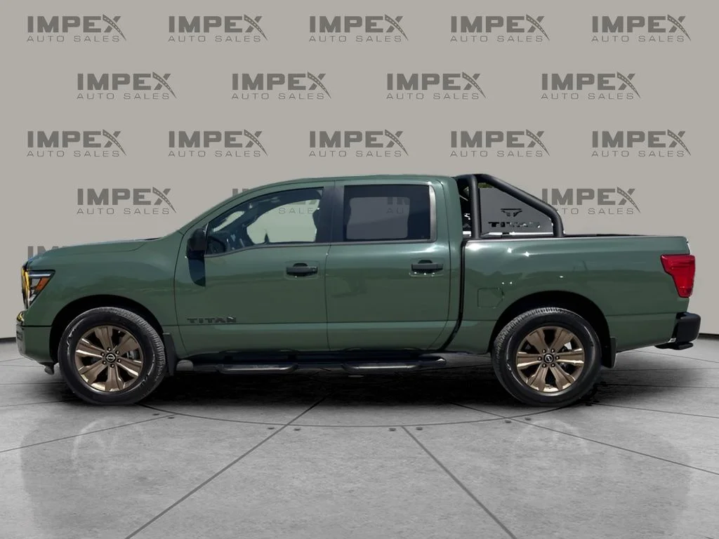 Used 2024 Green Nissan SV image 2