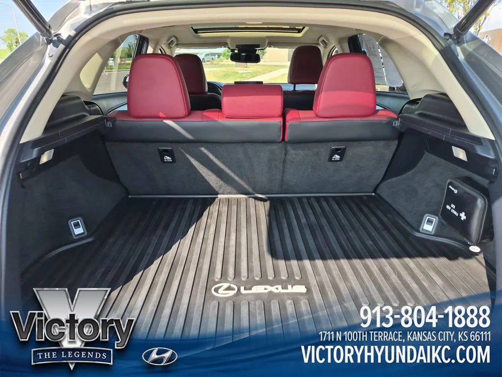 Used 2020 Silver Lexus 300 Base image 23