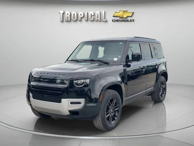 Used 2025 Black Land Rover S image 1