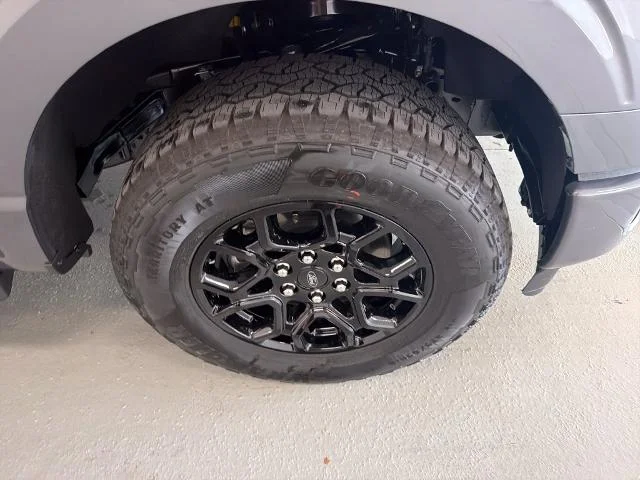 New 2026 Carbonized Gray Metallic Ford XLT image 24