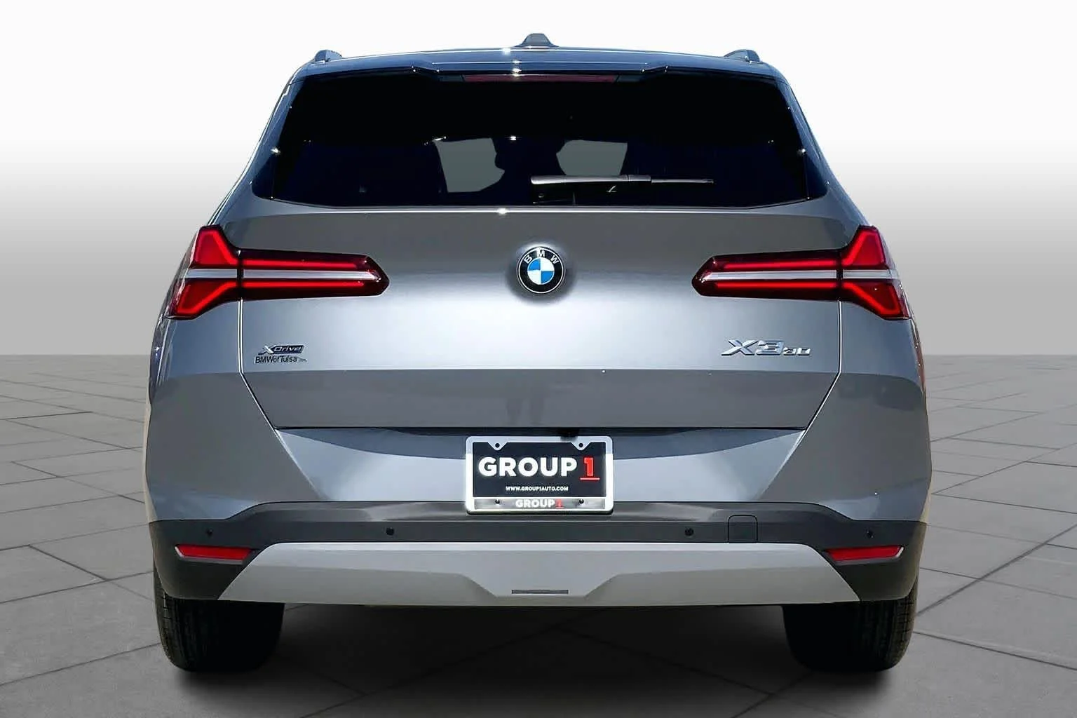 New 2026 Skyscraper Grey Metallic BMW 30 xDrive image 4