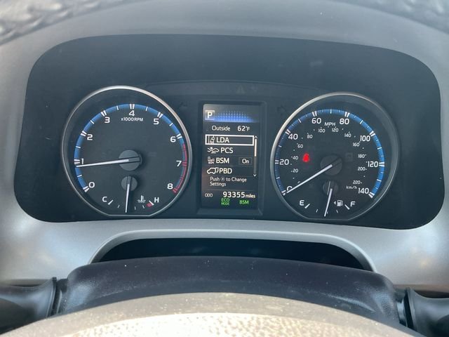 Used 2018 Black Toyota XLE image 14