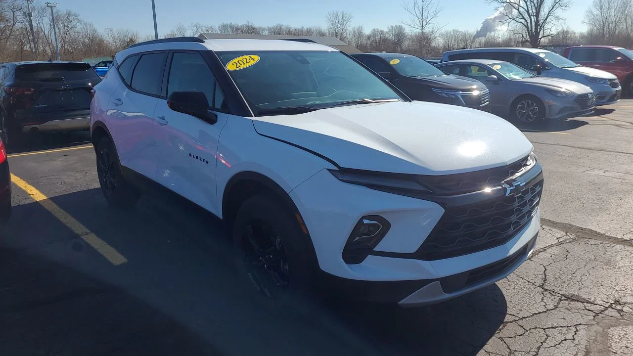 2024 Chevrolet Blazer 2.0T 2LT AWD's photo