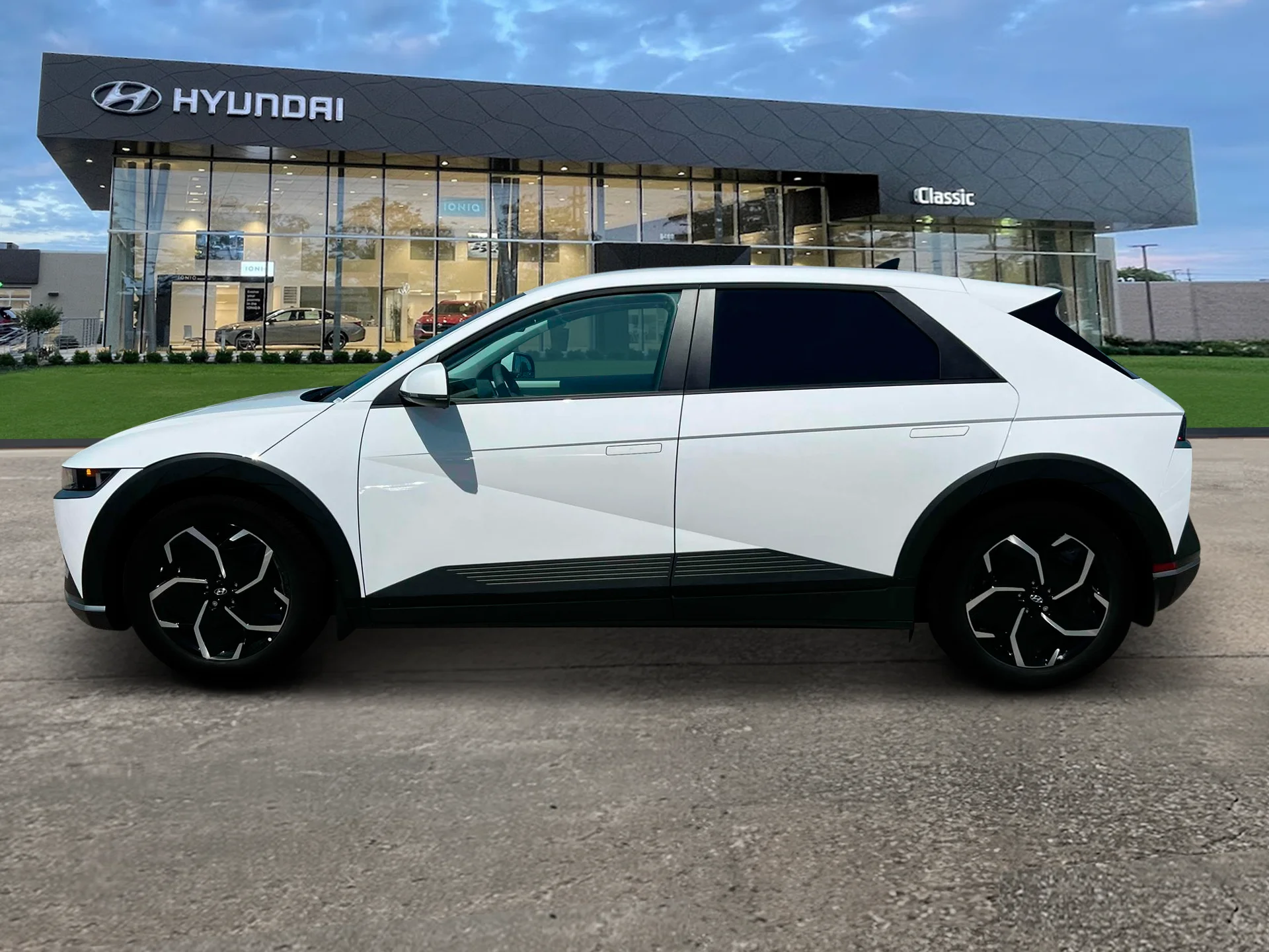 New 2024 Atlas White Hyundai SE image 3