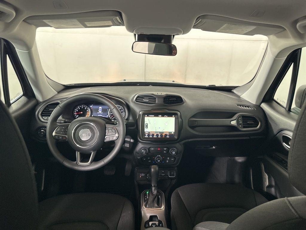 Used 2022 Sting-Gray Clearcoat Jeep Latitude image 2