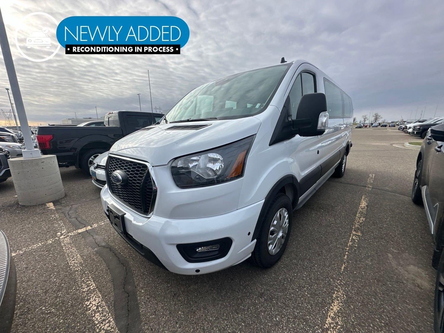 2024 Ford Transit 350 XLT Low Roof Sliding Pass. 148's photo