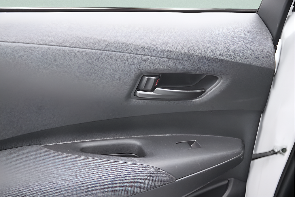 Used 2024 Ice Toyota LE image 30