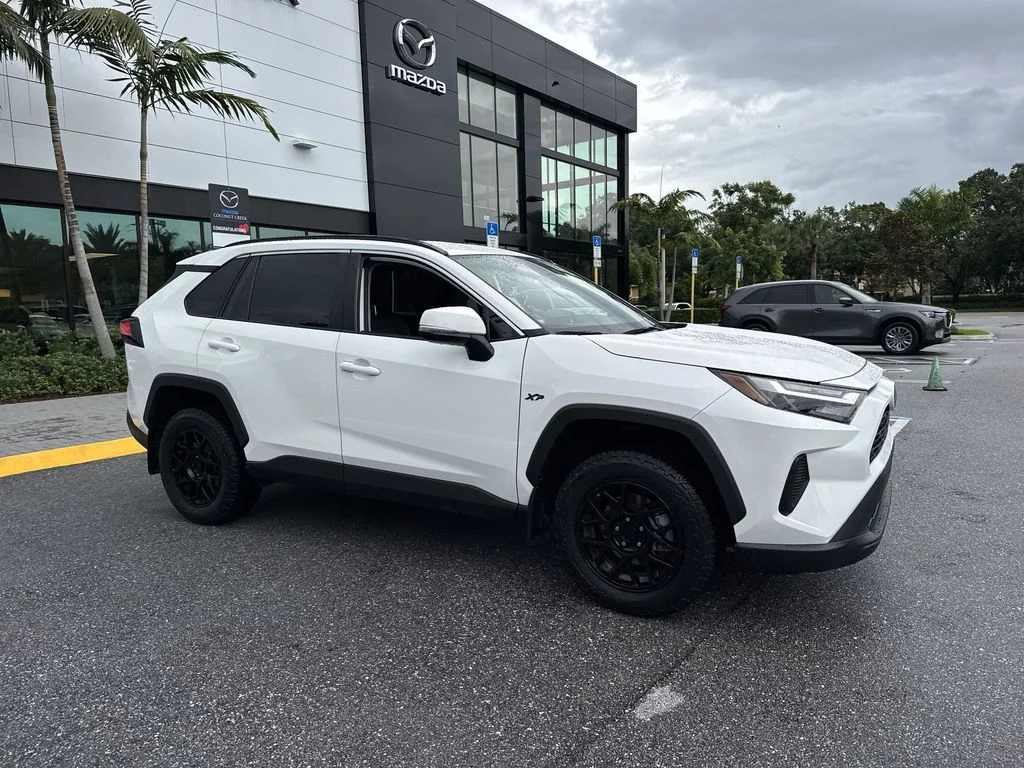 2024 Toyota RAV4 6