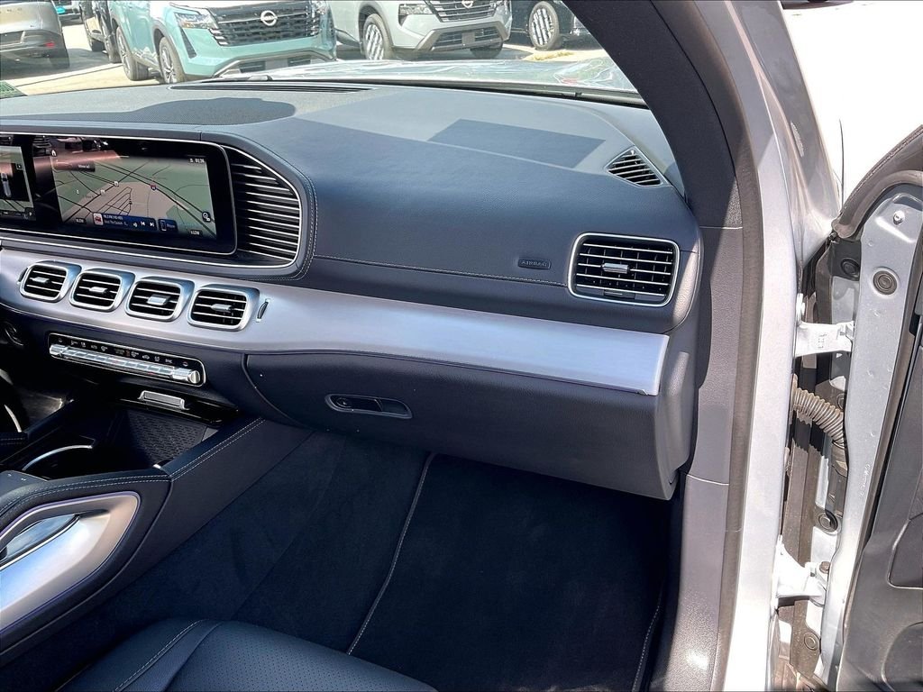 Used 2025 Cirrus Silver Metallic Mercedes-Benz GLS 450 image 12