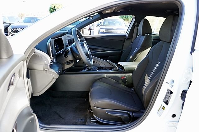 Certified Used 2026 White Hyundai SEL Sport image 12
