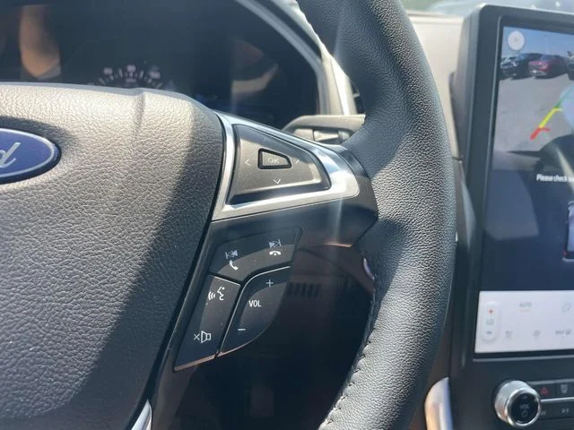 2024 Ford Edge Titanium - Photo 31