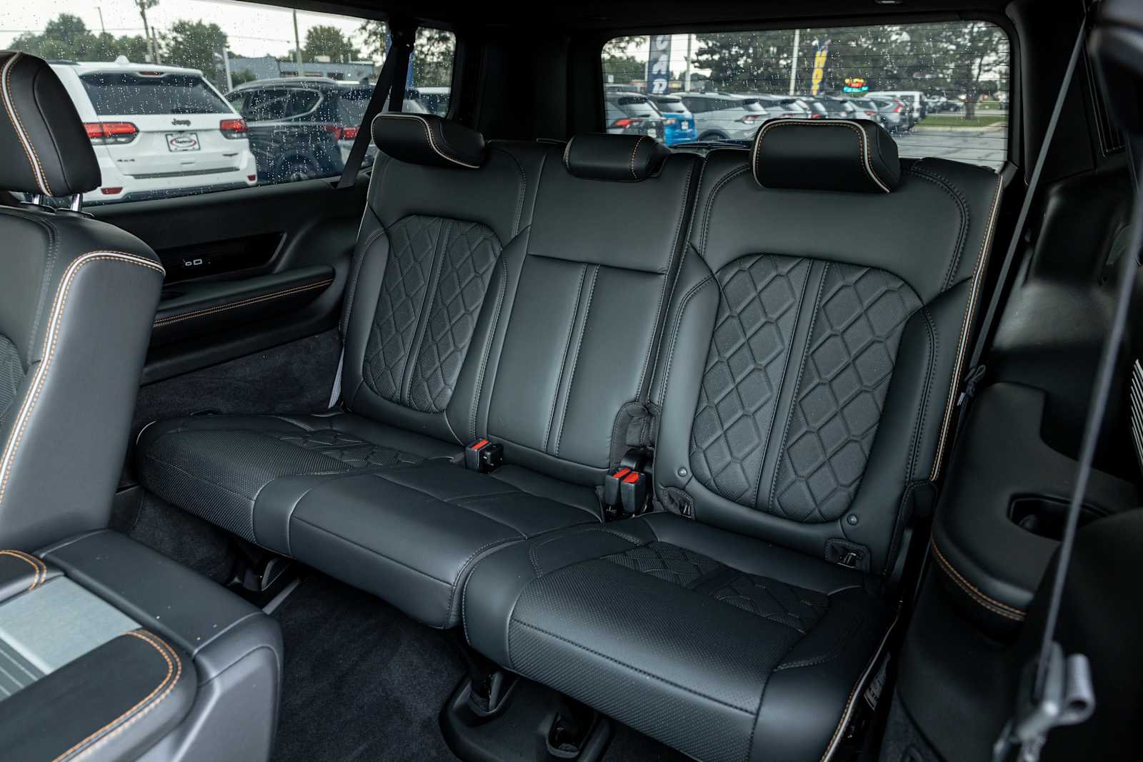 Used 2023 Diamond Black Crystal Pearlcoat Jeep Series III image 48