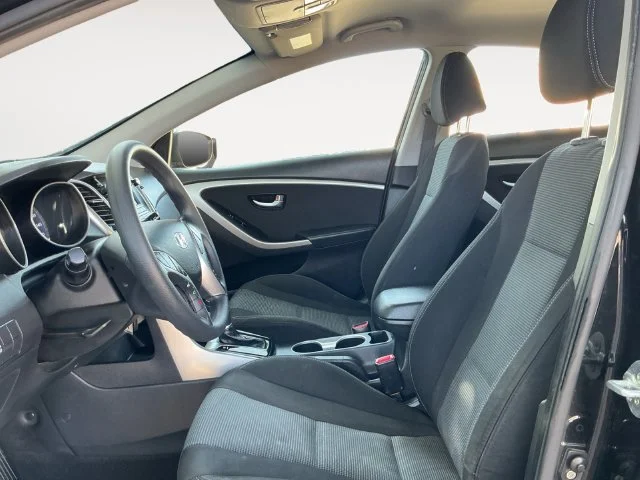 Used 2016 Black Hyundai Base image 7