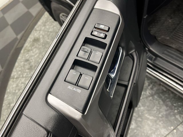 Used 2017 Midnight Black Metallic Toyota Limited image 9