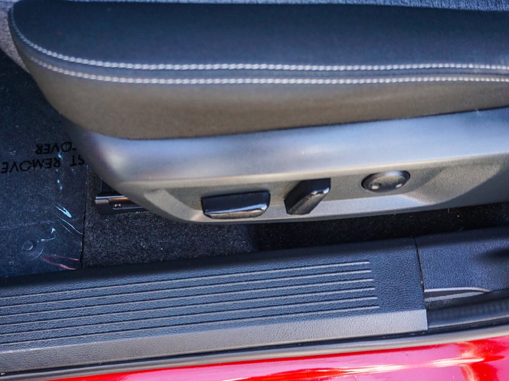 Used 2021 Red Nissan SV image 19