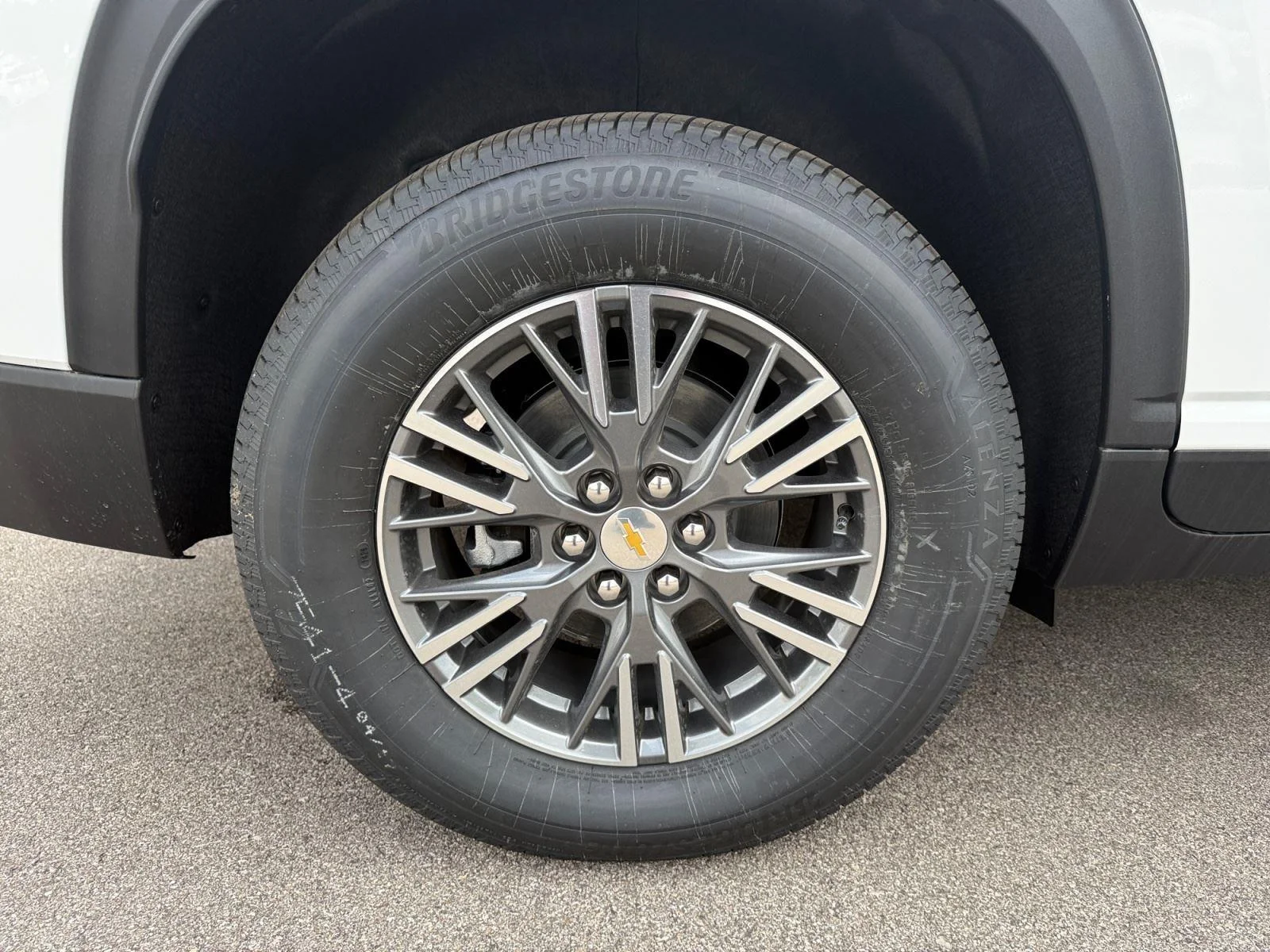 New 2026 Summit White Chevrolet LT image 30