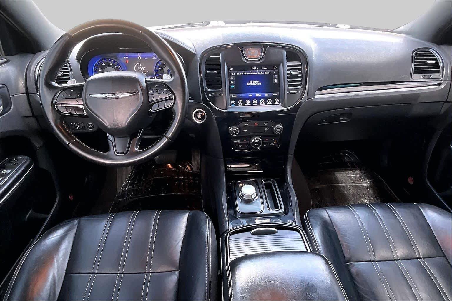 Used 2017 Granite Crystal Metallic Clearcoat Chrysler 300S image 15