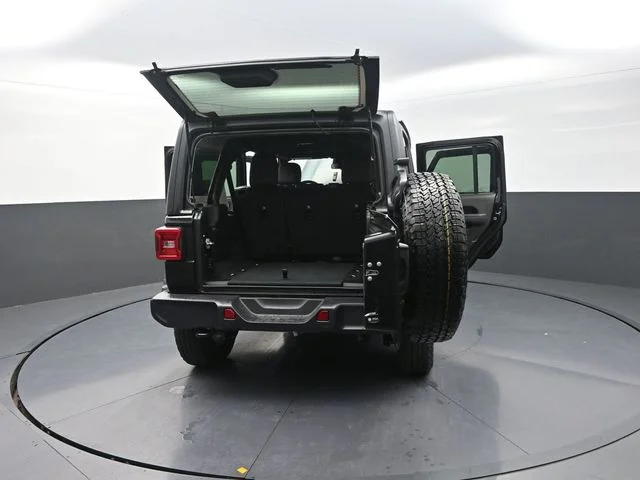 New 2026 Black Clear-Coat Exterior Paint Jeep Sport S image 35