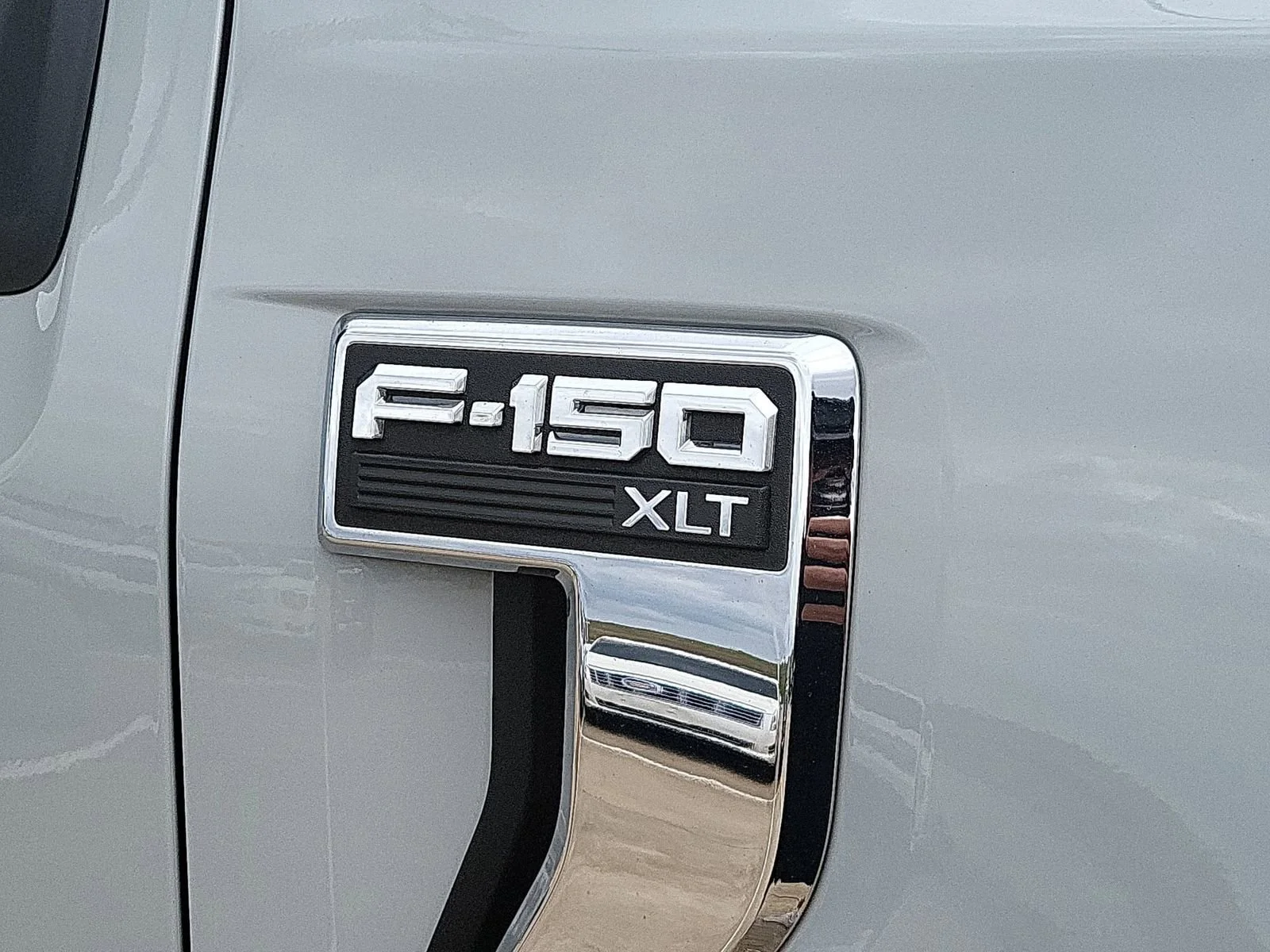 2023 Ford F-150 XL - Photo 31