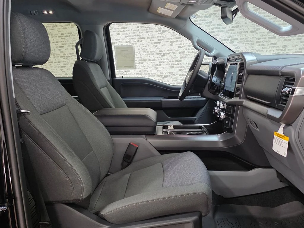 New 2026 Black Ford XLT image 12