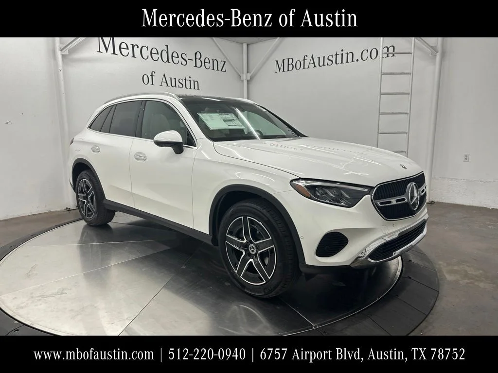 New 2027 White Mercedes-Benz GLC 300 image 1