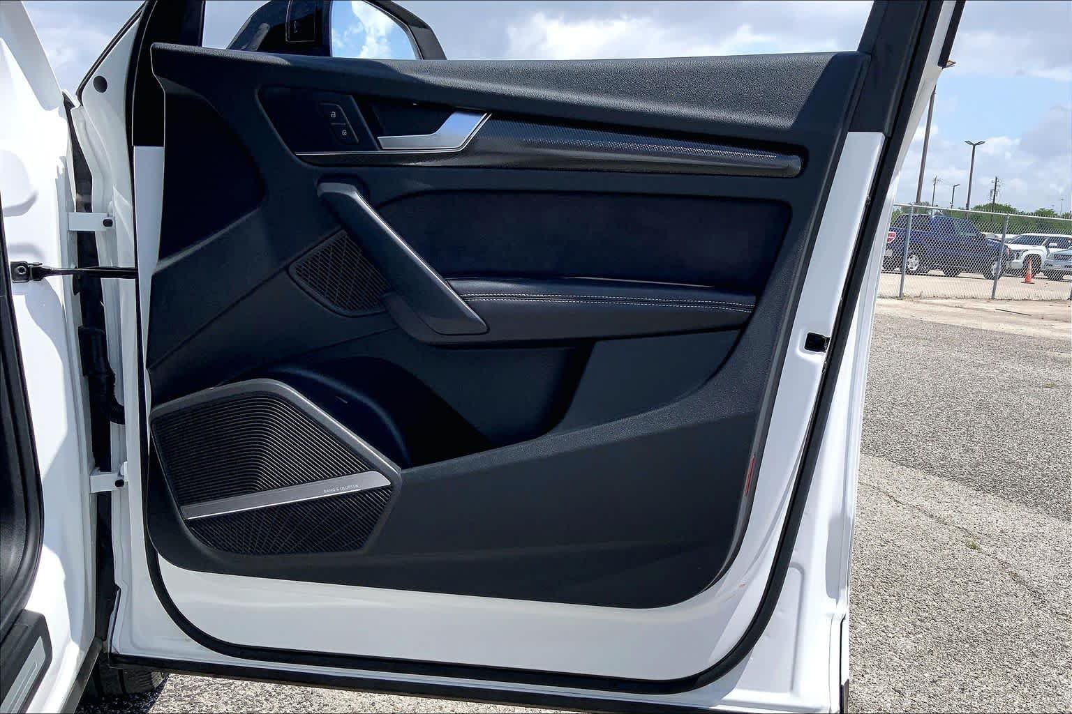 Used 2023 Ibis White Audi Premium Plus image 22