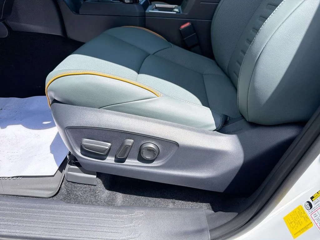 New 2026 Ice Cap Toyota Tacoma Trailhunter image 18