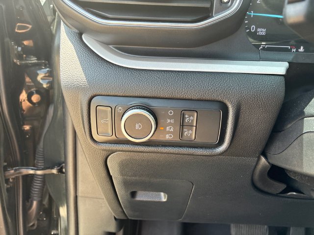 Used 2023 Green Ford XLT image 24