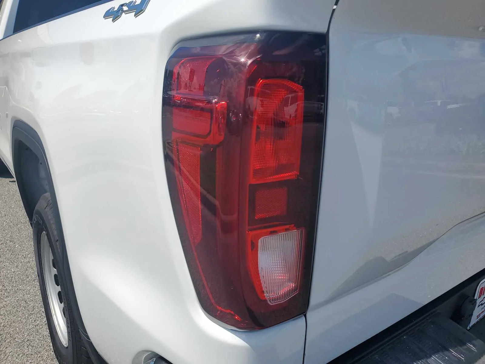 Used 2022 Summit White GMC Pro image 18