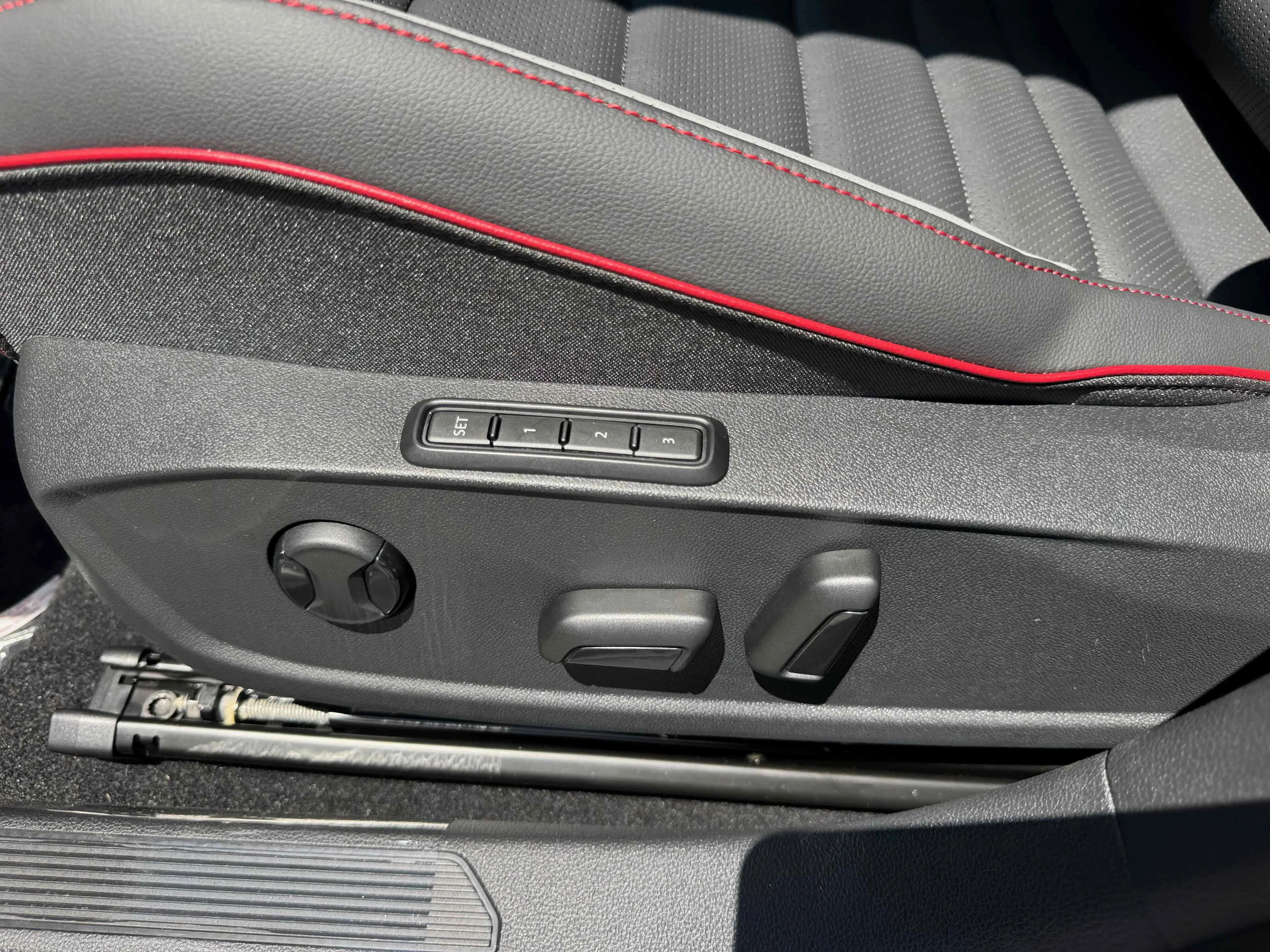 New 2025 Black Volkswagen SE image 15
