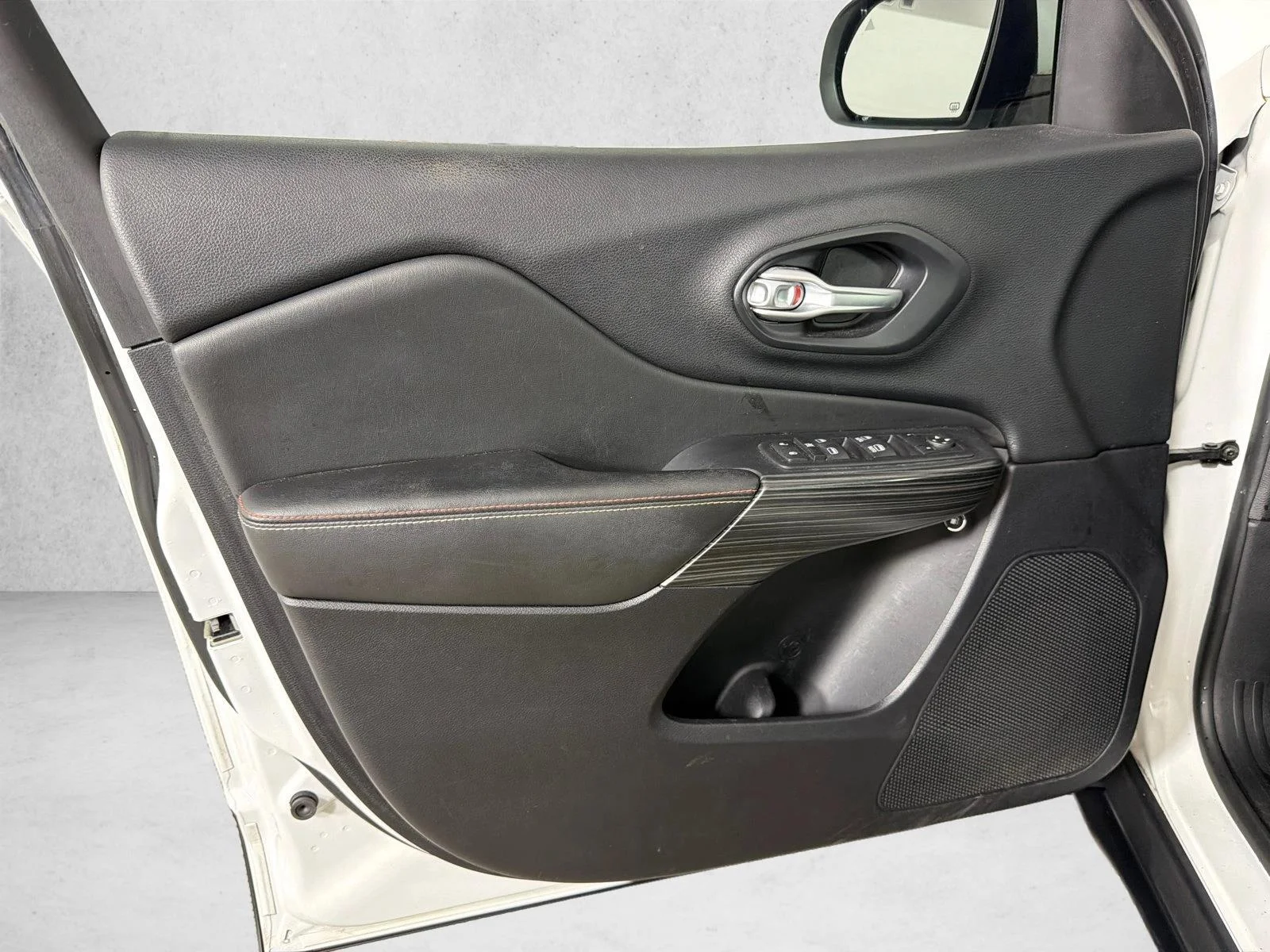 Used 2016 Black Jeep 75th Anniversary image 11