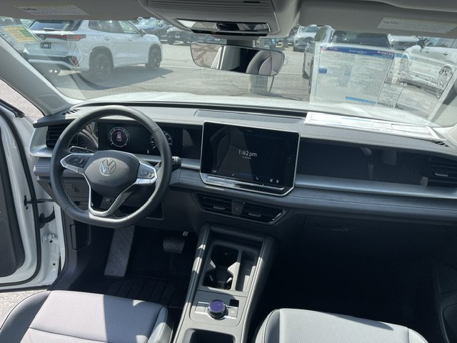 New 2026 Pure White Volkswagen 2.0T SE image 7