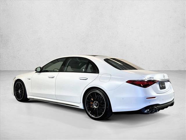 New 2026 MANUFAKTUR Moonlight White Magno Mercedes-Benz AMG® S 63 E image 37