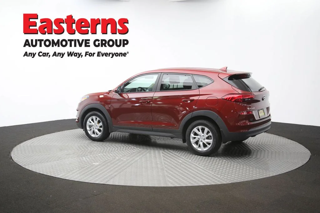 Used 2020 Red Hyundai SE image 62