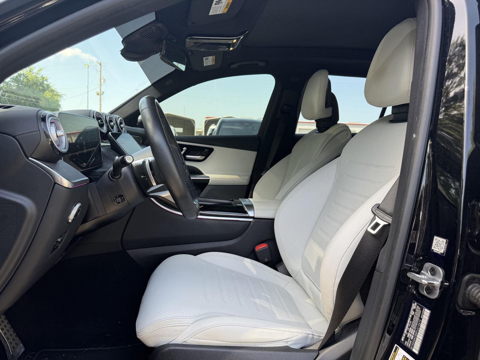 Certified Used 2023 Black Mercedes-Benz GLC 300 image 5