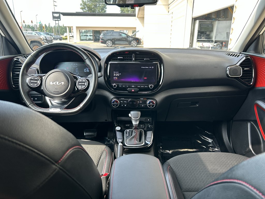 Used 2023 Snow White Pearl Kia GT-Line image 17