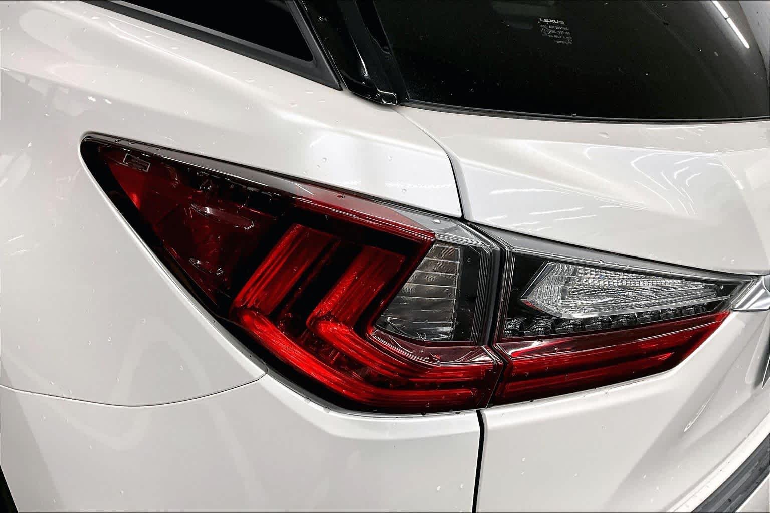Used 2018 Eminent White Pearl Lexus  image 29