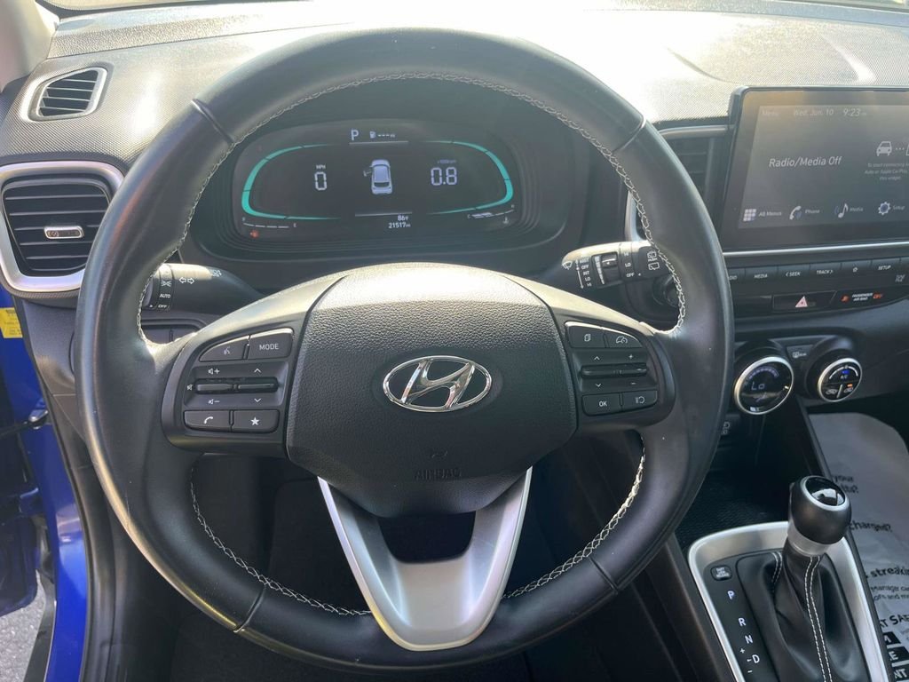 Used 2024 Blue Hyundai SEL image 17