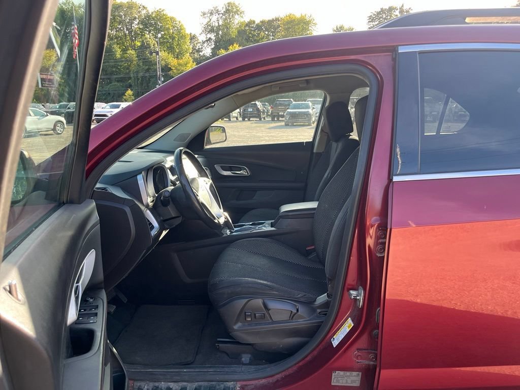 Used 2010 Cardinal Red Metallic Chevrolet LT w/1LT image 15