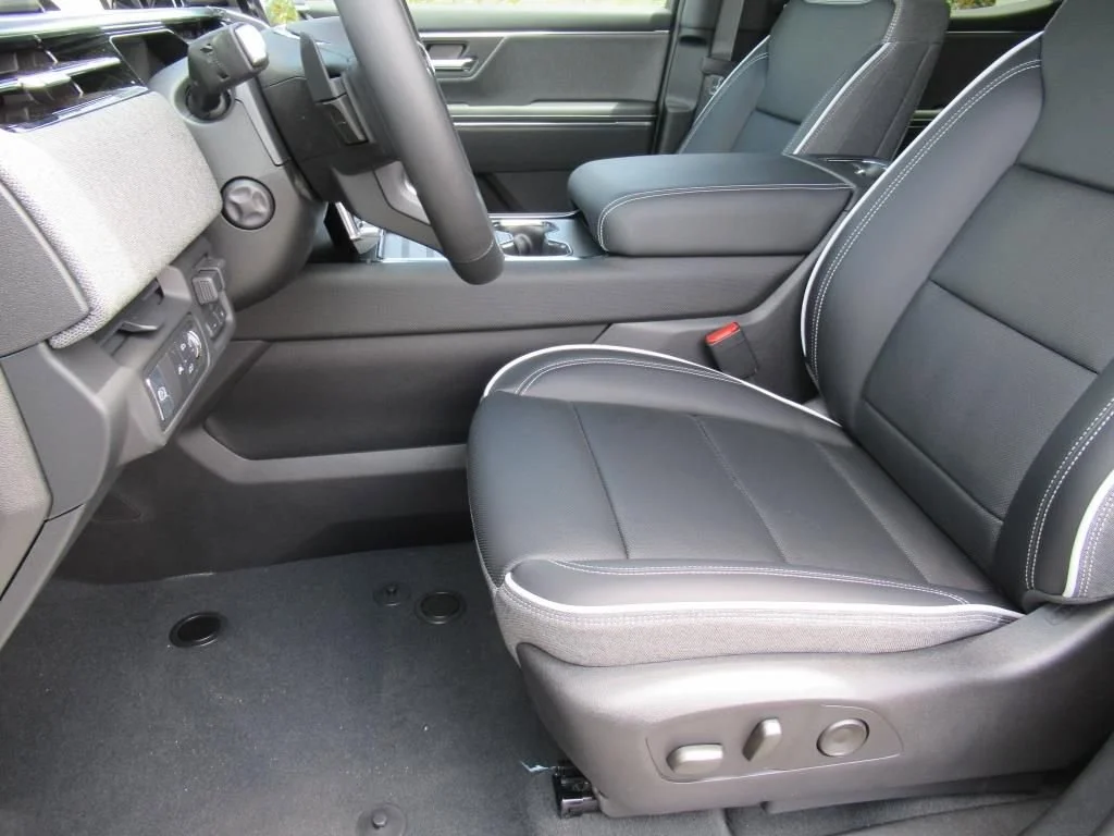 2026 GMC Sierra EV Elevation - Photo 17