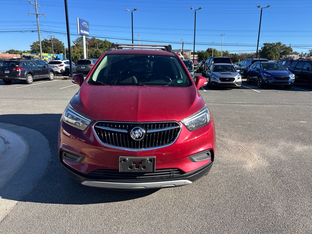Used 2018 Red Buick Preferred image 9