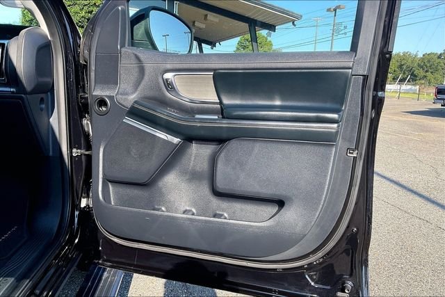 Used 2025 Agate Black Metallic Ford Platinum image 24