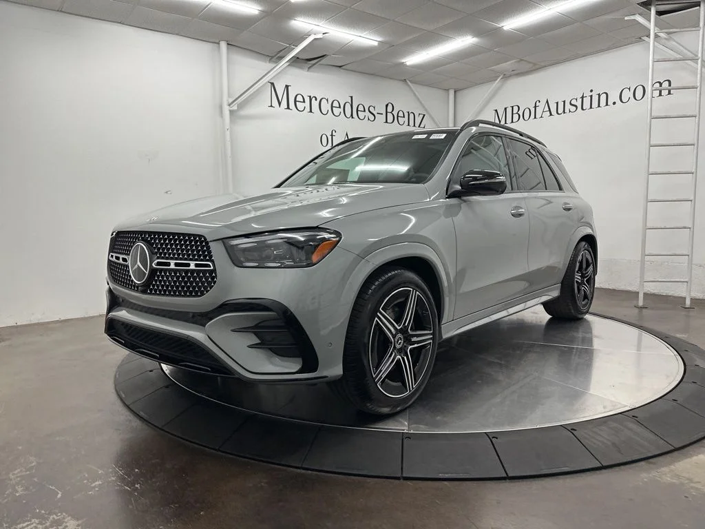 New 2026 White Mercedes-Benz GLE 580 image 3