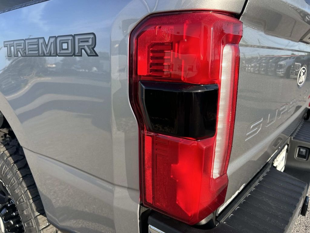 New 2027 Iconic Silver Metallic Ford F-250® Lariat® image 10