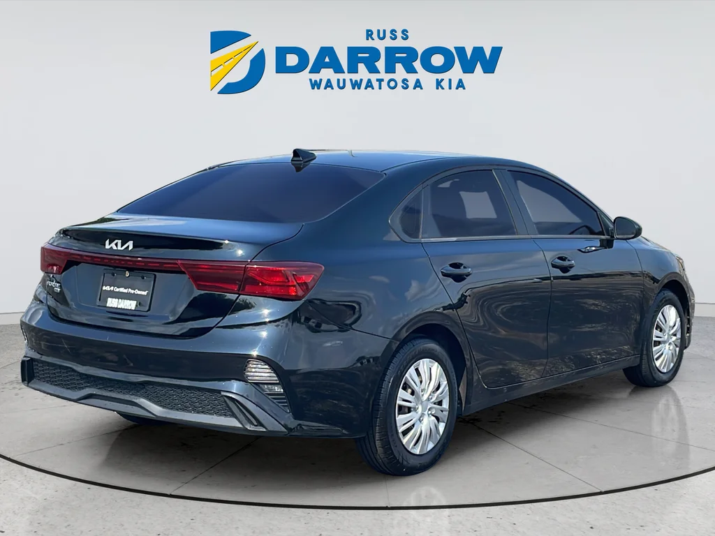 Used 2023 Black Kia LX image 5