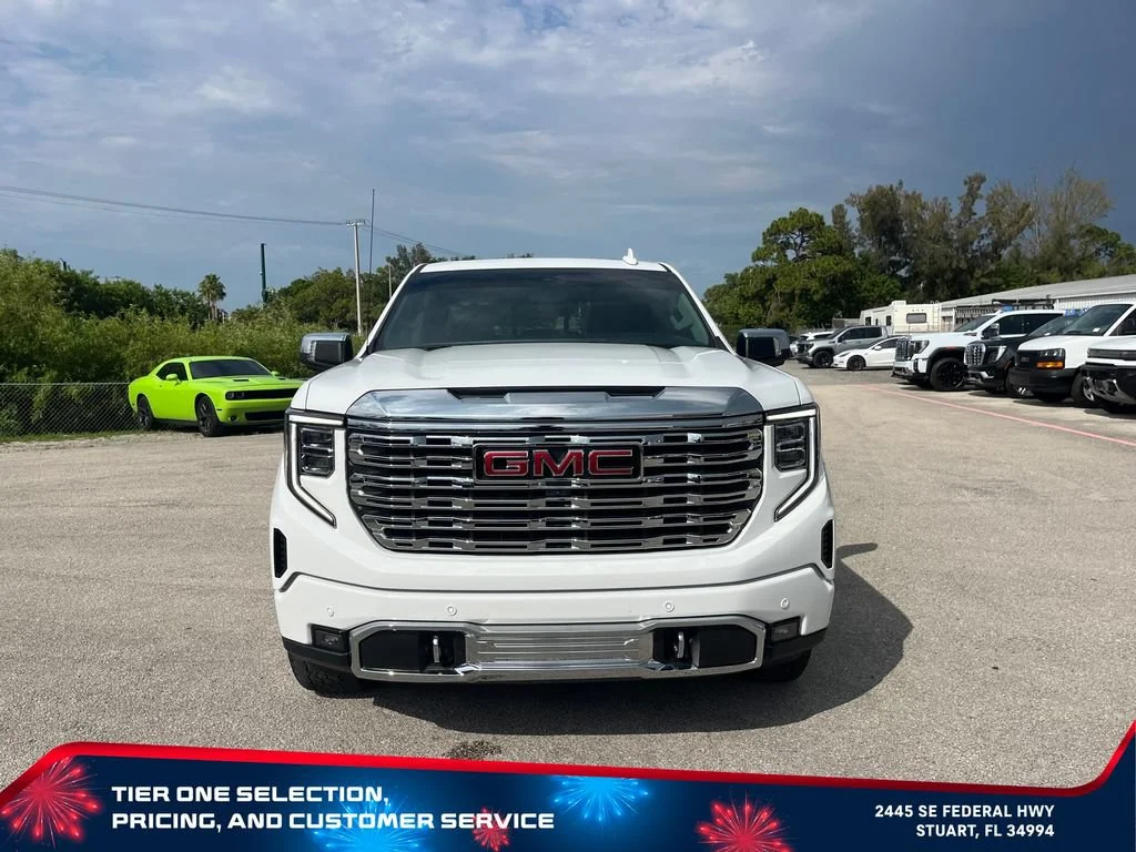Used 2024 Summit White GMC Denali image 3