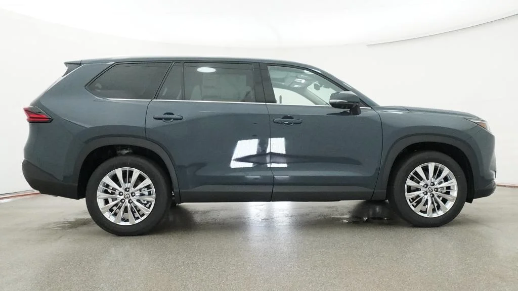 New 2026 Storm Cloud Toyota Platinum image 35